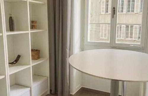 Fribourg Apartment | Central & quiet near the cathedral