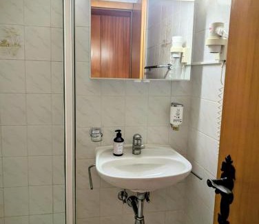 Busserach Apartment | Centre Thermal 2 chambres studio EV210