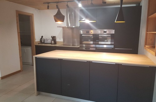Les Gets Ski Chalet | Chalet 15 persons Les Gets ski resort 6/8 bedrooms with private bathroom Jacuzzi
