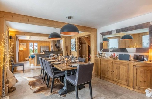 Demi-Quartier Ski Chalet | Chalet, 1st floor, terrace, fireplace or stove, parking, tv, 240m², Combloux