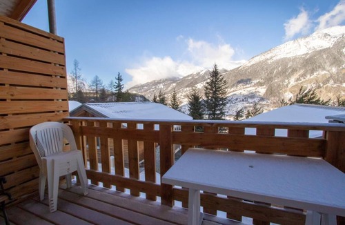 Villarodin-Bourget Ski Chalet | Chalet, 300m from resort center, Ground floor, balcony, parking, tv, ski locker, 45m², La Norma