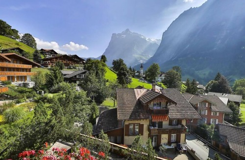 Grindelwald Apartment | Chalet Abendrot apARTments by Interhome