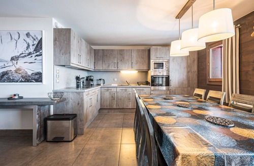 Saint-Martin-de-Belleville Apartment | Chalet Adèle 13 – Belleville: Ski-In/Ski-Out with Mountain Views