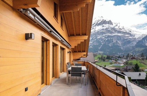 Grindelwald Ski Chalet | Chalet Antara, Four Bedroom duplex Apartment in Grindelwald with Mountain View