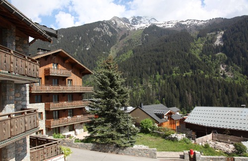 Champagny-en-Vanoise Apartment | Chalet Bouquetin- Ecureuil 2 10 to 14 people