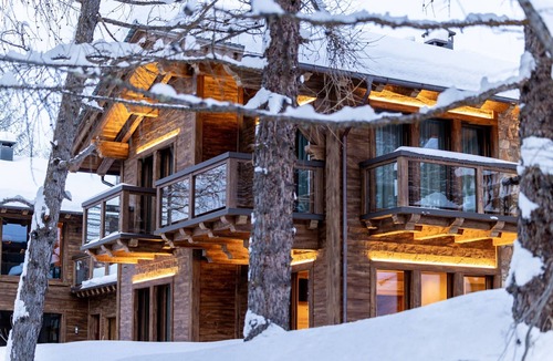 Valtellina Ski Chalet | "Chalet Imbosc'chè" with Mountain View, Garden and Wi-Fi