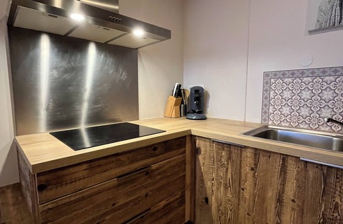 Les Menuires Apartment | Chalet "Linette" - 120 m2 - 4 bd. 8 pers. Ski in, ski out