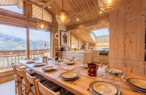 Meribel Ski Chalet | Chalet Mélèze Doré