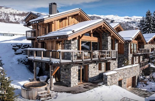 Saint-Marcel Ski Chalet | Chalet Marcel - Enjoy the indoor pool, home cinema and spa - OVO Network
