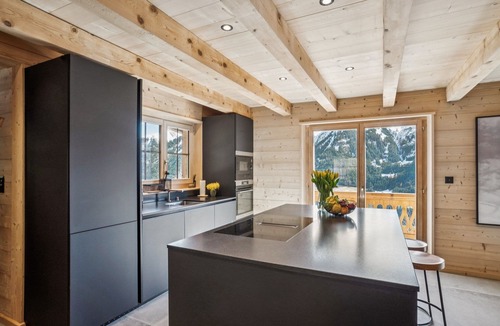 Champery Ski Chalet | Chalet Panorama Prestige by Mrs Miggins – Exceptional Views of the Dents du MidiLocated in a peacefu