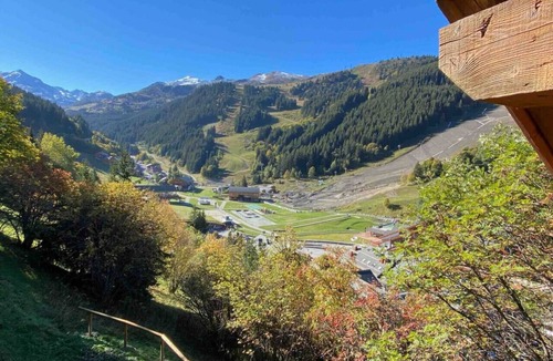 Meribel Centre Ski Chalet | Chalet ski in/out avec vue, emplacement fabuleux