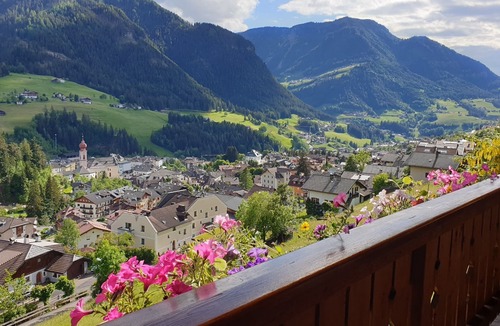 Ortisei Ski Chalet | Chalet with a panoramic view
