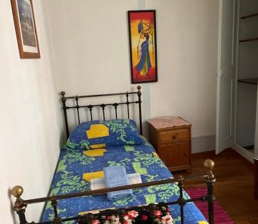 La Neuveville House | Chambre papillon avec accès terasse