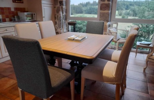 Saint-Regis-du-Coin Cottage | Charming cottage near ski trails, 2 bedrooms