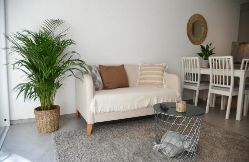 Muenchenwiler Apartment | Charming studio with terrace 5 minutes from Murten