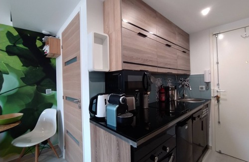 Gambetta Apartment | Charming Tiny House studio – 100 m from the beach and the Paseo de los Ingleses
