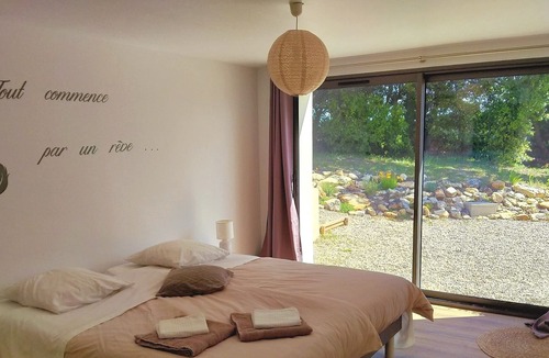 Montsegur-sur-Lauzon House | Comfortable accommodation in Drôme Provençale