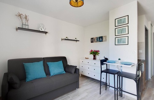 3rd Arrondissement Apartment | Comfy Stay Steps from the Metro