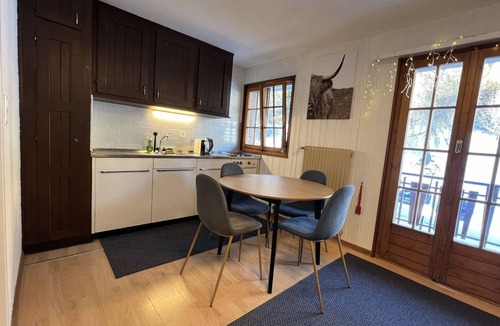 Vex Apartment | cosy 26 sqm studio is located in the Swiss Alps ski resort of Les Collons