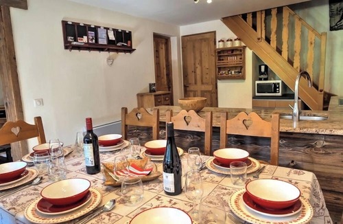 Vallandry Ski Chalet | Cosy 3 bedroom chalet just 20m from the piste and the Vanoise Express