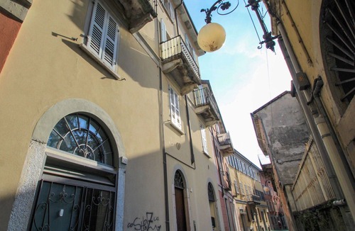 Intra Apartment | Cosy apartment for 4 people with WIFI, TV and pets allowed