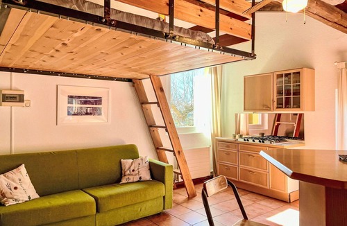 Valtellina Apartment | Cosy apartment for 3 people with WIFI, balcony, pets allowed and panoramic view