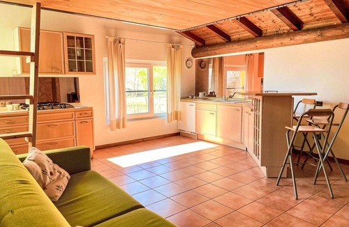 Valtellina Apartment | Cosy apartment for 3 people with WIFI, balcony, pets allowed and panoramic view
