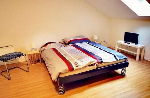 Thun Apartment | Cosy apartment for 2 people with WIFI, TV, balcony and pets allowed