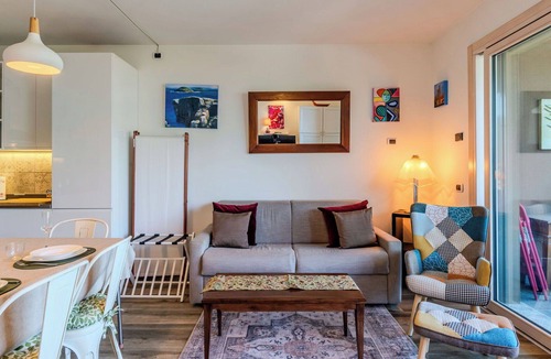 Calozzo Apartment | Cosy apartment for 4 guests with A/C, WIFI, pool, TV, patio and panoramic view