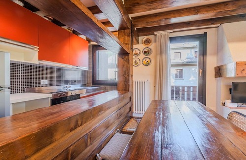 Carisolo Apartment | Cosy apartment for 5 guests with WIFI, TV and patio