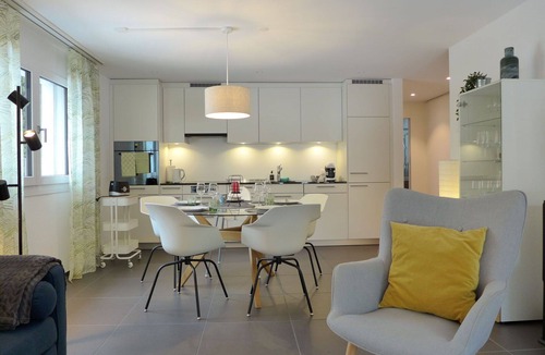 Blausee Apartment | Cosy apartment for 4 people with WIFI, TV, terrace and panoramic view