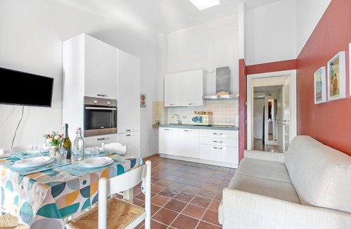 Raffa Apartment | Cosy House Serena- park & shared pool, Puegnago del Garda, Italy