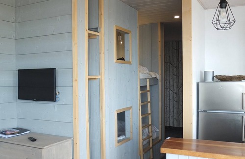 La Rosiere Apartment | Cosy refurbished 2 bedroom apartment, Sleeps 6. Close to slopes
