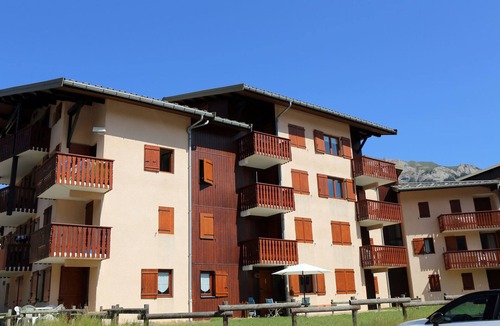 Aussois Apartment | Cozy apartment in Aussois for 3/4 guests, near shuttles