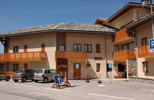Aussois Apartment | Cozy apartment with parking, sleeps 4, near shuttles in Aussois