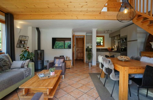 Meribel Ski Chalet | Cozy chalet with mezzanine, wood stove, wifi and parking - Méribel