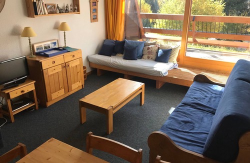 Arc-1600 Apartment | Cozy duplex for 7 in Arc 1600, near slopes, south balcony, wifi, pets welcome