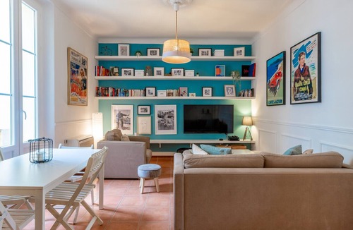 Cannes City Centre Apartment | Croisette 1mn Carré d'Or Central apartment, Cannes lively area near beaches