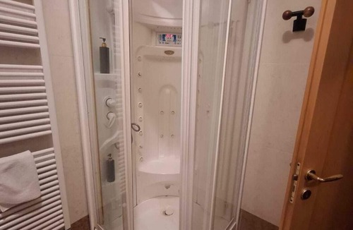Trento Old Town Bed & Breakfast | Double Room with Shared Bathroom