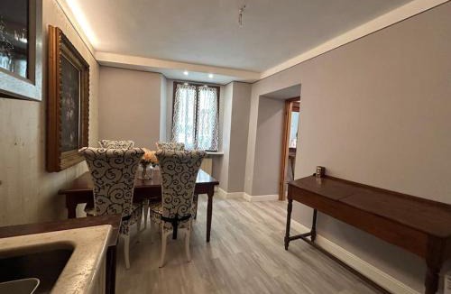 Ono San Pietro Apartment | Elegante abitazione in centro storico Relax e Natura