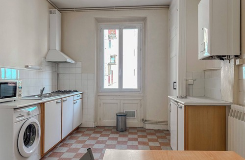 Quartier Chorier-Berriat Apartment | #EU | L'Authentique 🔸