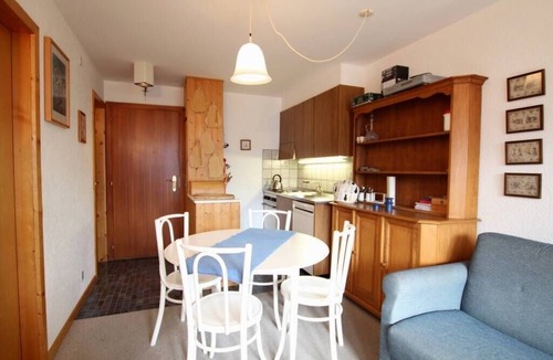St. Luc Apartment | Extérieur: 2nd floor apartment with south-facing balcony of approx. For 2 people - Interior: approx.
