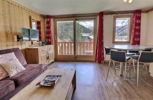 Meribel-Mottaret Apartment | Floor -2, view mountain, balcony, 37m², Méribel-Mottaret