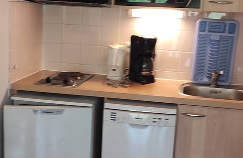 Besse-et-Saint-Anastaise Apartment | 4-Person Apartment with Balcony in Super Besse