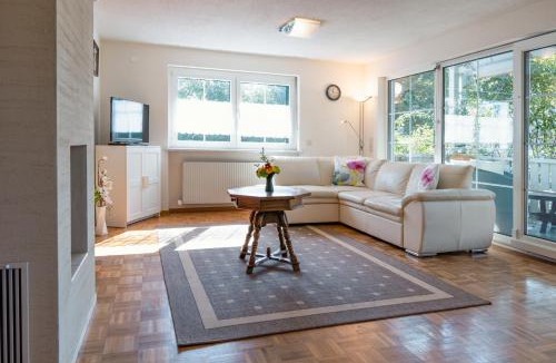 Altach Apartment | Gardenia-Altach, 2-4 P, Küche, Garten, Terrasse, Parkplatz, Wifi, Ski Stellplatz