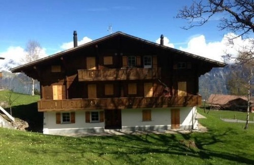 Axalp Apartment | Gemütliche Ferienwohnung auf der Axalp by Interhome