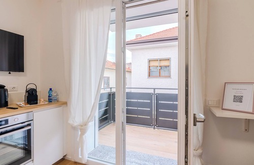 Bollate Apartment | GINO SUITES - Two-room apartment First Floor Luxury - Apt close to Rho Fiera and Milan