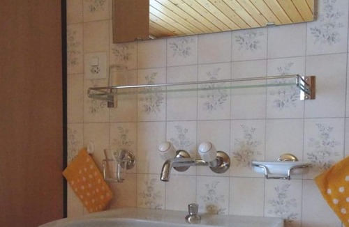 Graechen Apartment | Grächen CH: 5-room apartment with mountain view 4 - 9 people (incl. Parking spot)