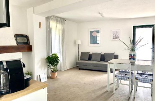 Azzano House | Greenlake House Top Village