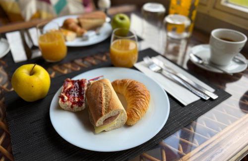 Malvilliers Hotel | Hôtel La Croisée Neuchâtel